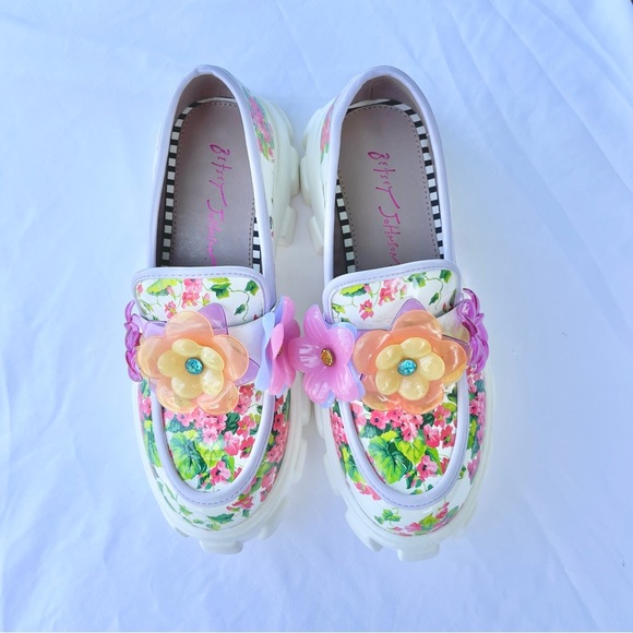 BETSEY JOHNSON | VINIE FLORAL EMBELLISHED FLORAL APPLIQUÉ PLATFORMS LOAFERS 9.5 - Picture 4 of 8